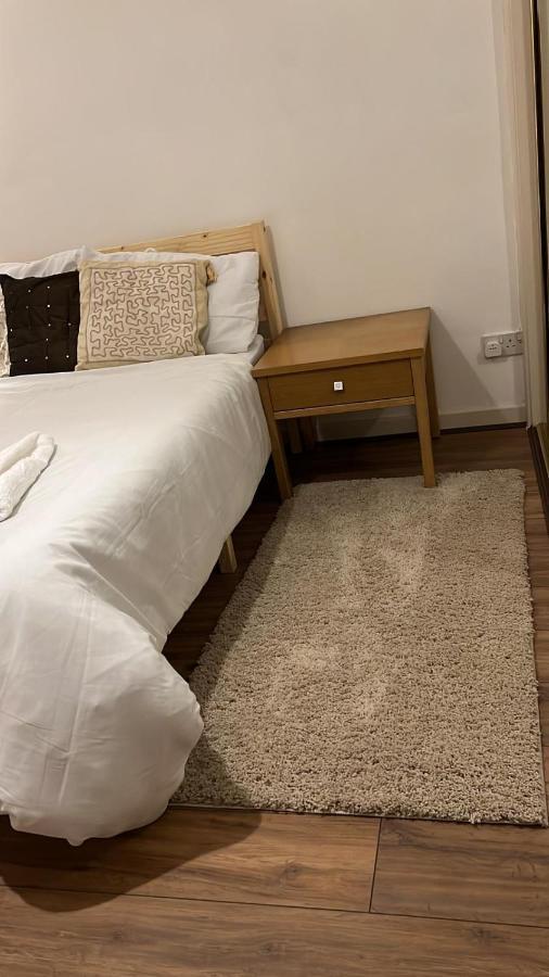 Smalinz Homes Finchley 런던 외부 사진