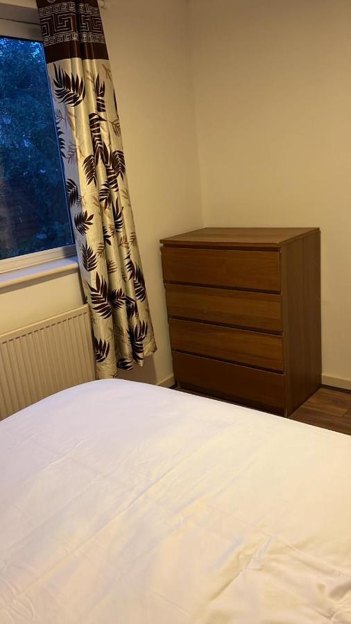 Smalinz Homes Finchley 런던 외부 사진